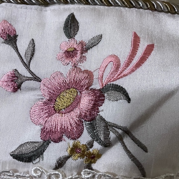 PM120223 Three Piece Embroidered Towel Set and Two Matching Shower Curtains - Picture 5 of 6